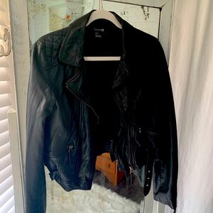 Faux leather cropped jacket
